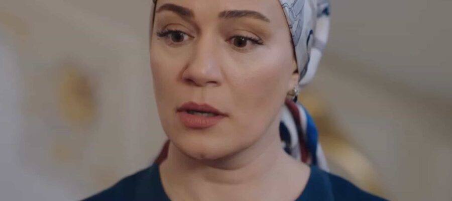 Клюквенный щербет 135 серия турецкий сериал